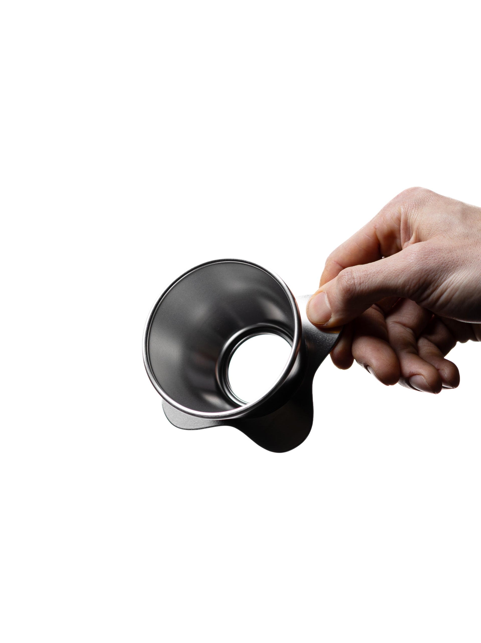 o1 dripper in a hand
